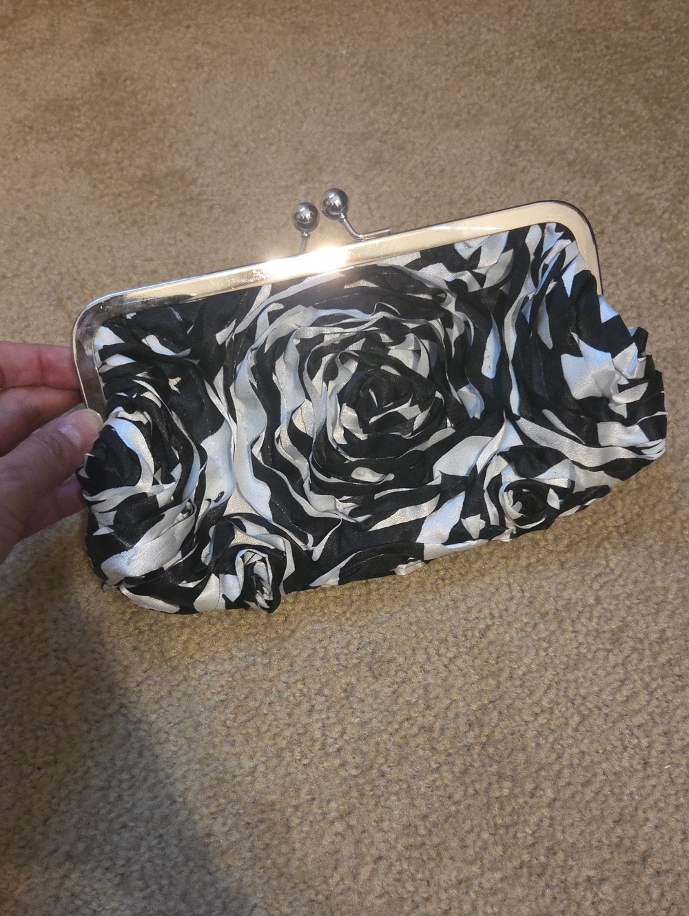 Elegant Black & White Floral Rosette Clutch
